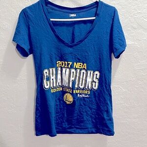 Golden State Warriors 2017 championship T-shirt - Size S